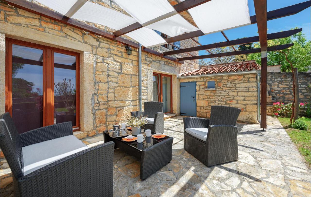 Cozy Home In Pamici With Kitchen 외부 사진